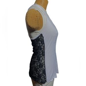White San Francisco Golden Bridge Tank Top with Black floral lace back L large